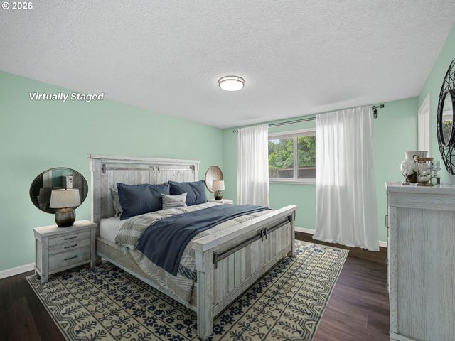 19914 Ne Holladay St, Portland, OR 97230