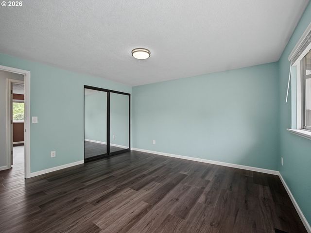 19914 Ne Holladay St, Portland, OR 97230