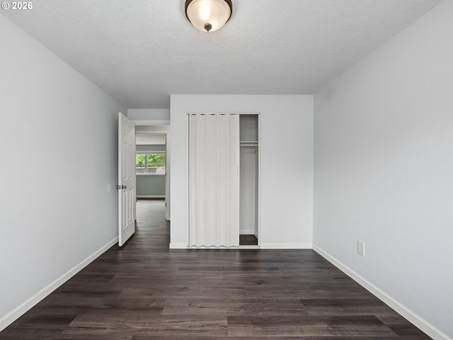 19914 Ne Holladay St, Portland, OR 97230