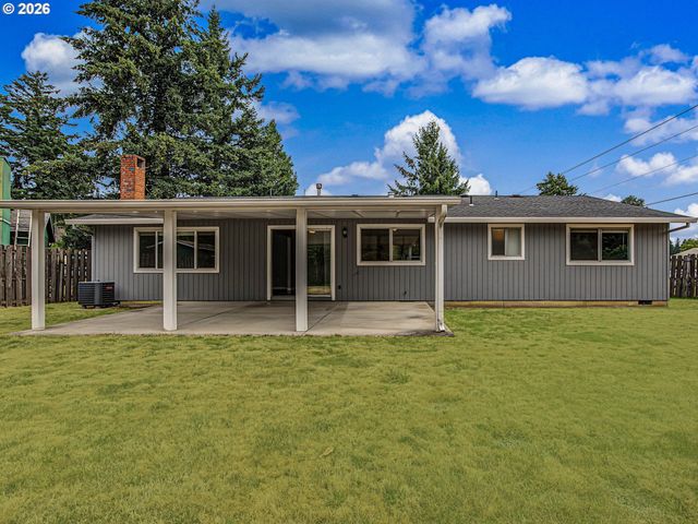 19914 Ne Holladay St, Portland, OR 97230