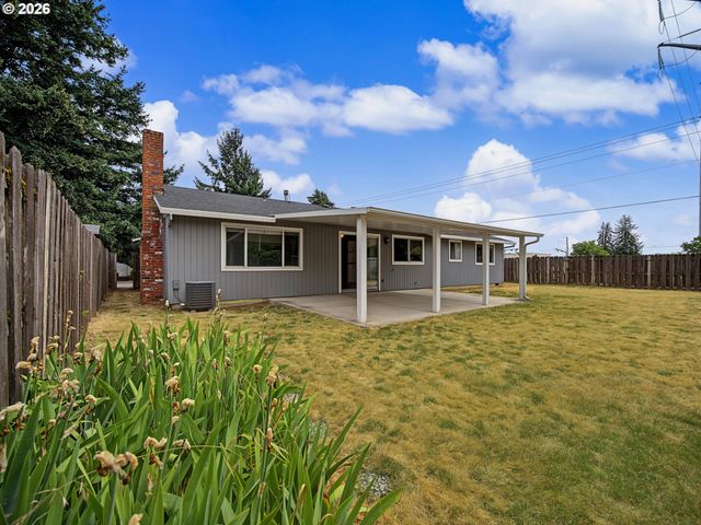 19914 Ne Holladay St, Portland, OR 97230