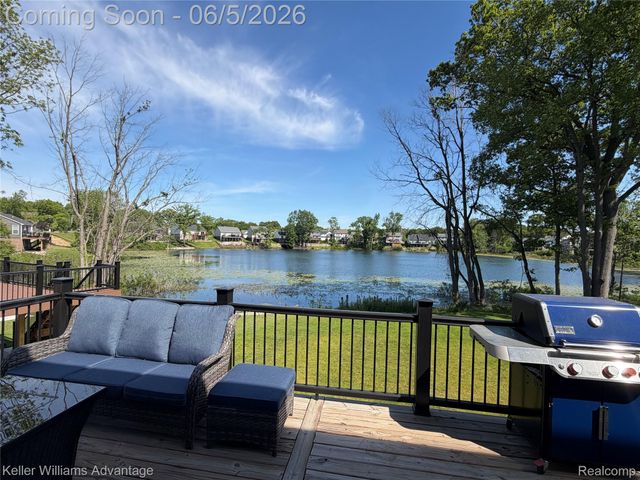855 Preserve Lane, White Lake Charter Township, MI 48386