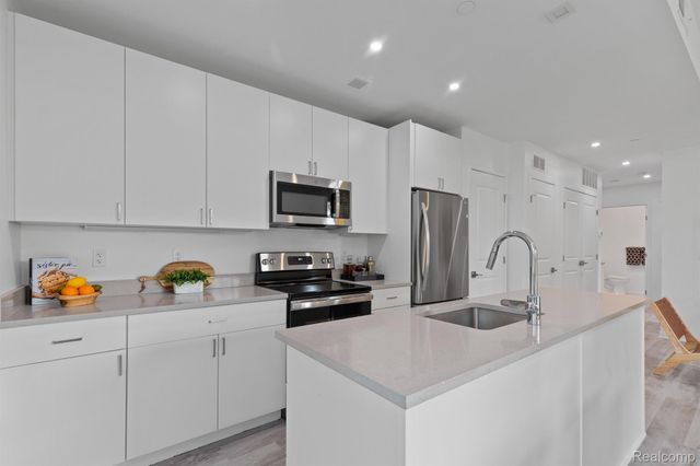 655 W Willis Street 304, Detroit, MI 48201