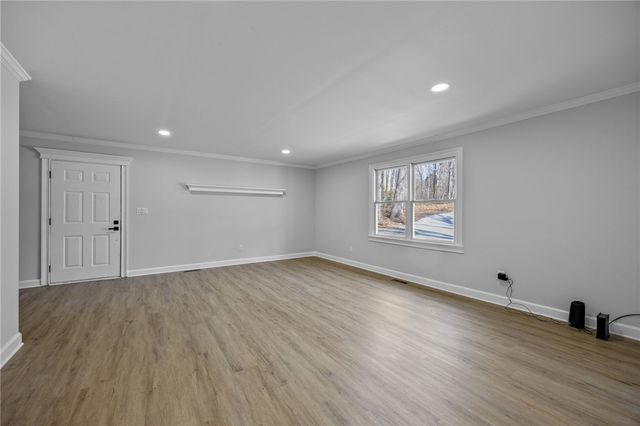 510 Farmer Street, Starr, SC 29684