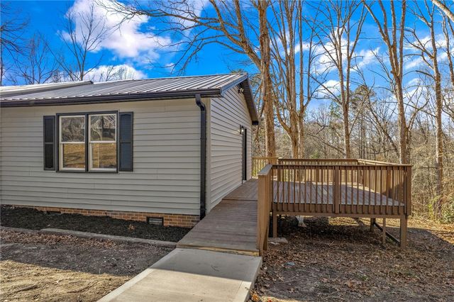 510 Farmer Street, Starr, SC 29684