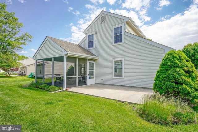 965 LARKSPUR PL N, Mount Laurel, NJ 08054
