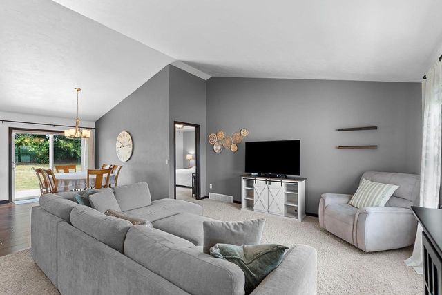 W7146 GLENFORD WAY, Greenville, WI 54942