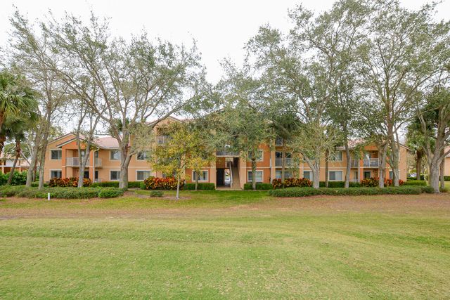 151 SW Palm Dr Apt 208, Port St Lucie, FL 34986