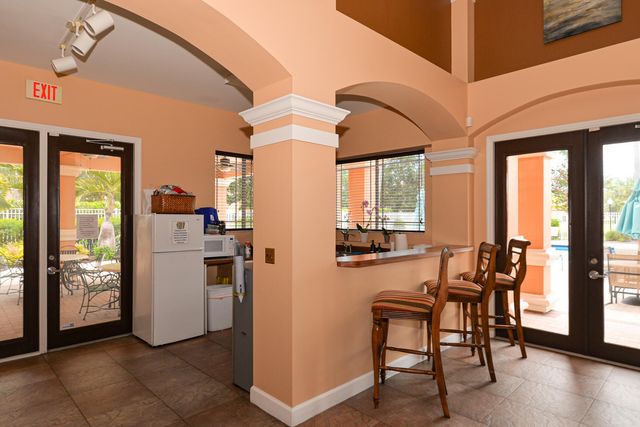 151 SW Palm Dr Apt 208, Port St Lucie, FL 34986