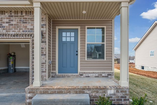 629 Avondale Rd, Oak Grove, KY 42262