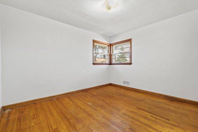 1924 Jupiter AVENUE, Racine, WI 53404