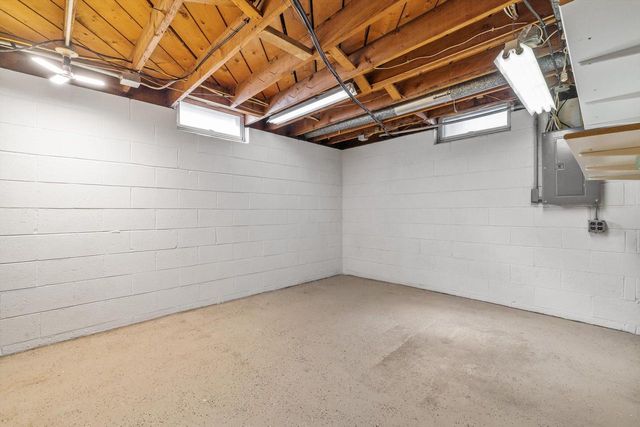 1924 Jupiter AVENUE, Racine, WI 53404