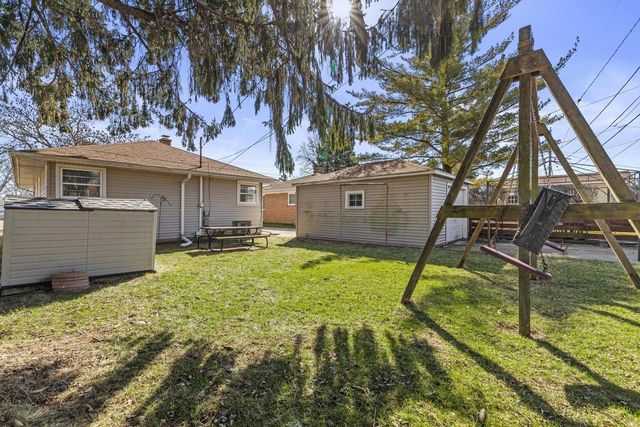 1924 Jupiter AVENUE, Racine, WI 53404