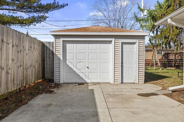 1924 Jupiter AVENUE, Racine, WI 53404