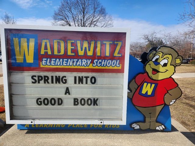 1924 Jupiter AVENUE, Racine, WI 53404