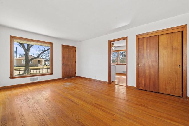 1924 Jupiter AVENUE, Racine, WI 53404