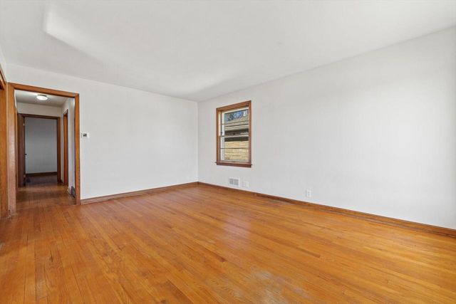 1924 Jupiter AVENUE, Racine, WI 53404