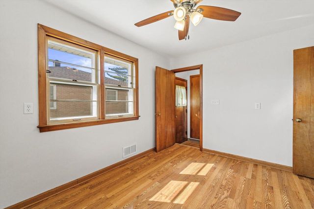 1924 Jupiter AVENUE, Racine, WI 53404