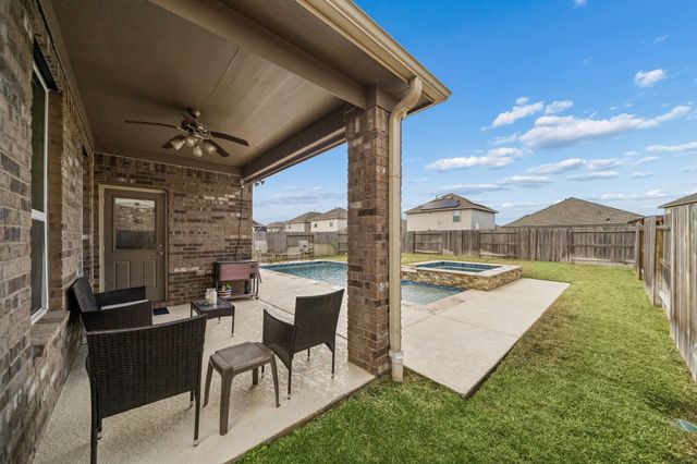 5422 Sunstone Circle, Brookshire, TX 77423