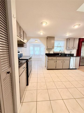 520 FLETCHER STREET, Port Charlotte, FL 33954