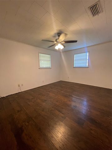 403 Live Oak Street, Royse City, TX 75189