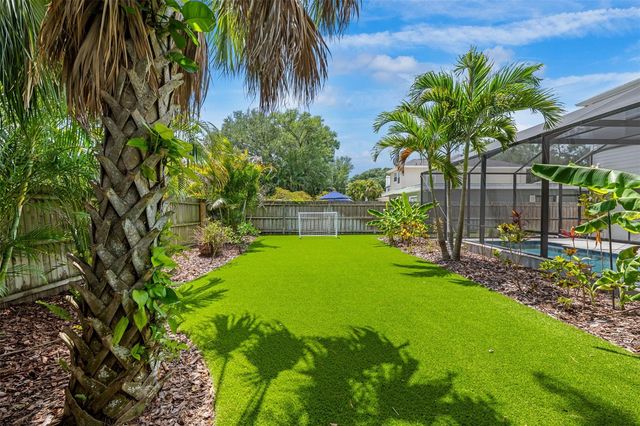 3300 W WALLCRAFT AVENUE, Tampa, FL 33611