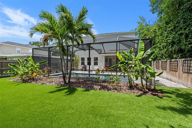 3300 W WALLCRAFT AVENUE, Tampa, FL 33611