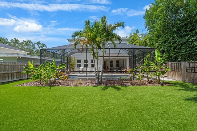 3300 W WALLCRAFT AVENUE, Tampa, FL 33611