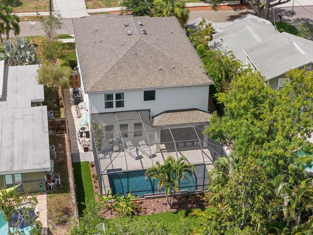 3300 W WALLCRAFT AVENUE, Tampa, FL 33611