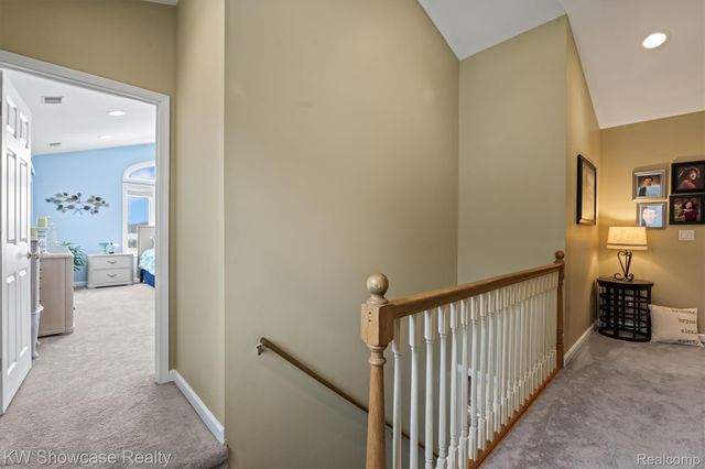 2324 N Duck Lake Road, Highland Charter Township, MI 48356