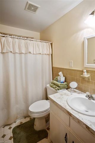 417 Woodland RD, Hampton, VA 23669