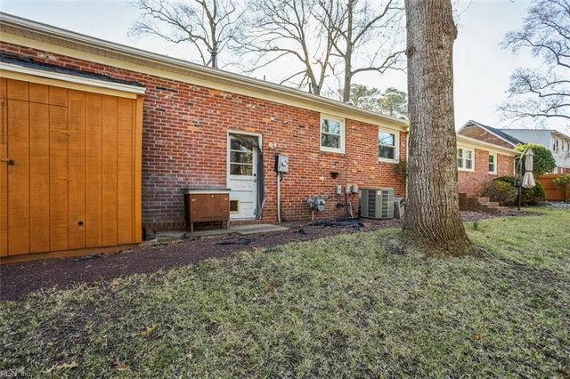 417 Woodland RD, Hampton, VA 23669