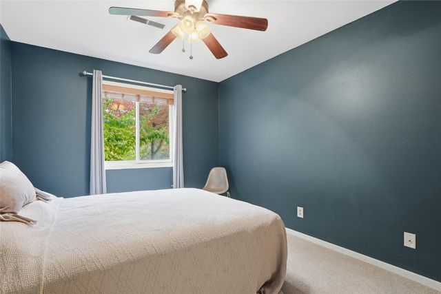 321 Woodside Drive, Iowa City, IA 52246