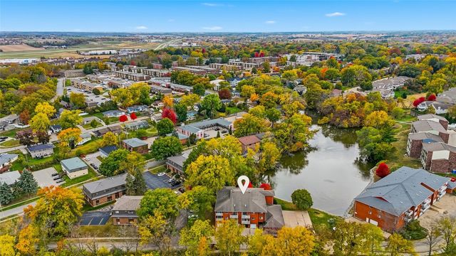 321 Woodside Drive, Iowa City, IA 52246