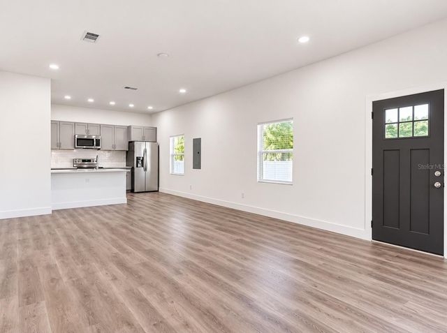 1 CUNNINGHAM LANE, Debary, FL 32713
