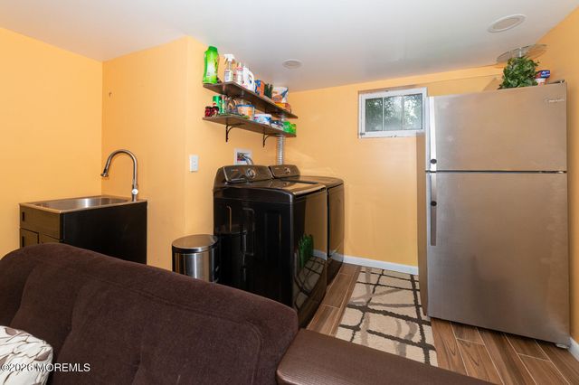 9 Mcauliffe Drive, North Brunswick, NJ 08902