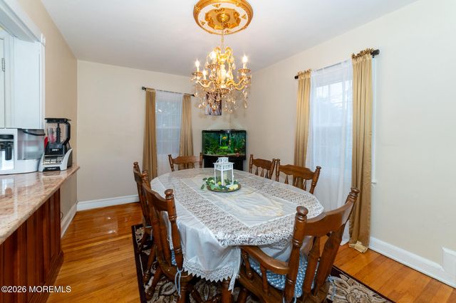 9 Mcauliffe Drive, North Brunswick, NJ 08902