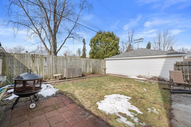 3349 N 92nd STREET, Milwaukee, WI 53222