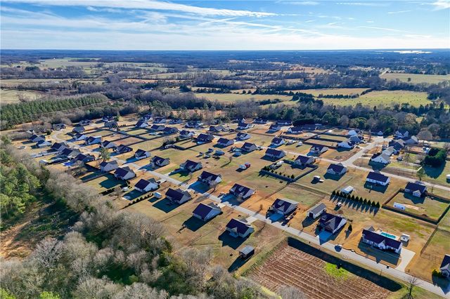 1017 Stoneham Circle, Anderson, SC 29626