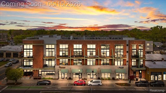 211 E 9 Mile Road 206, Ferndale, MI 48220