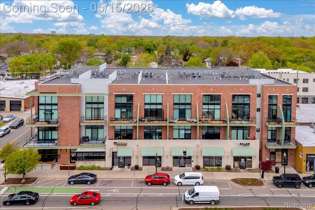 211 E 9 Mile Road 206, Ferndale, MI 48220