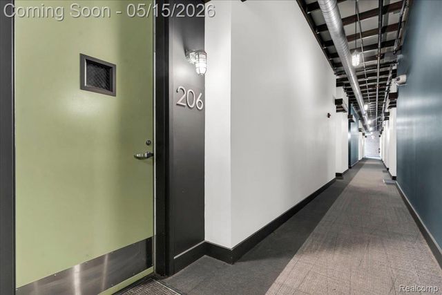 211 E 9 Mile Road 206, Ferndale, MI 48220