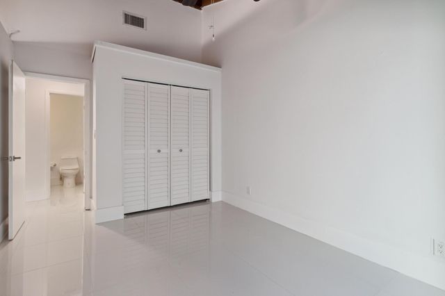 410 SE 13th Street 2, Fort Lauderdale, FL 33316