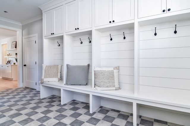 79 Speen St, Natick, MA 01760