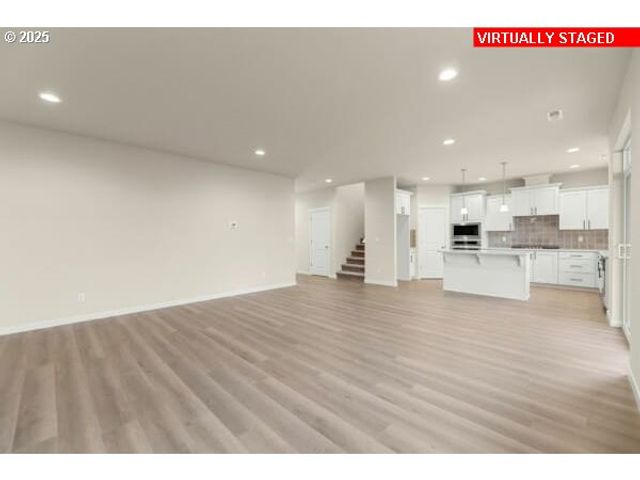 10536 Se HERITAGE Rd, Happy Valley, OR 97086