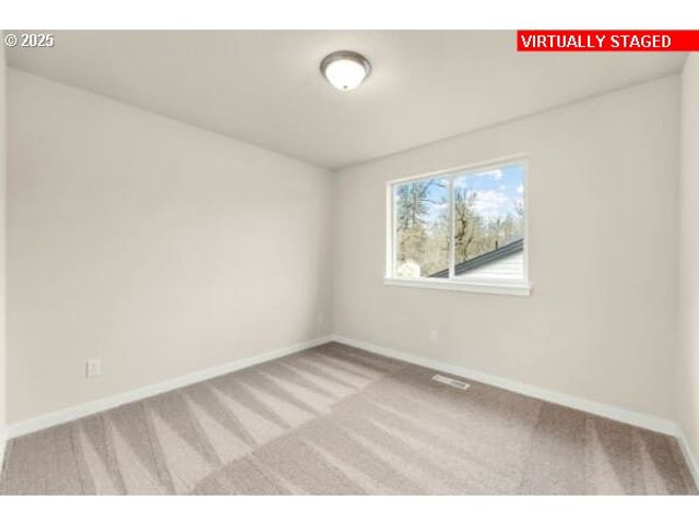 10536 Se HERITAGE Rd, Happy Valley, OR 97086