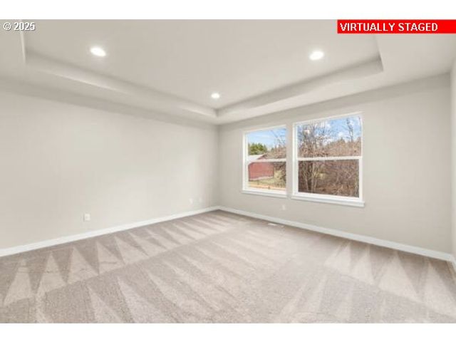 10536 Se HERITAGE Rd, Happy Valley, OR 97086