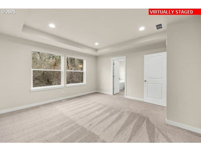 10536 Se HERITAGE Rd, Happy Valley, OR 97086