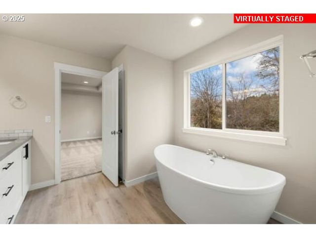 10536 Se HERITAGE Rd, Happy Valley, OR 97086