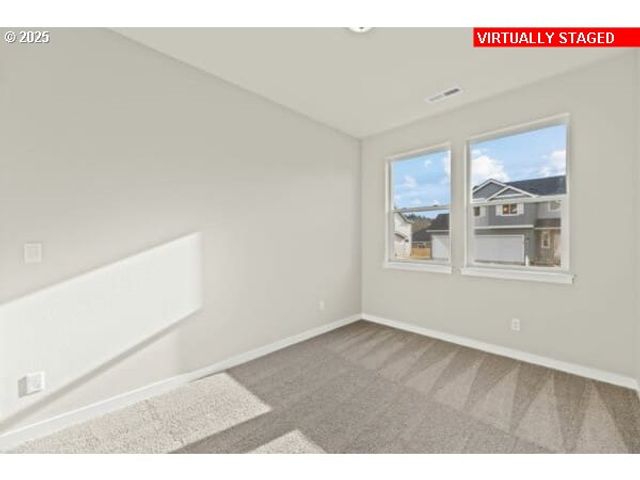 10536 Se HERITAGE Rd, Happy Valley, OR 97086